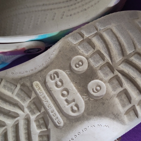 Crocs - Picture 3 of 3